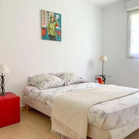 Centre D'antibes, Proche Plages 3 Pieces Climatisees Et Parking アパート アンティーブ